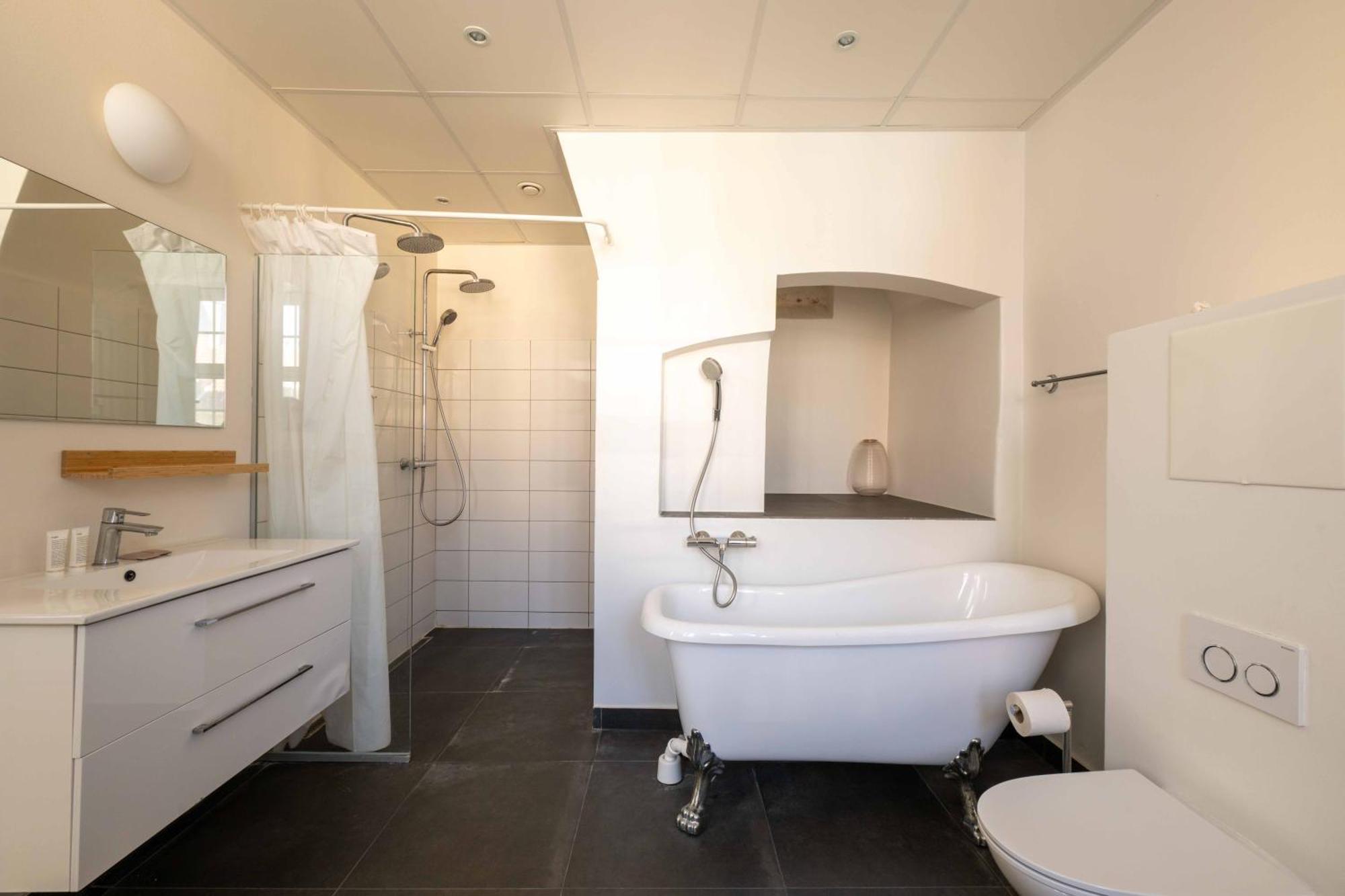 Big 4 Bedroom With Bathtub By Cph Hall Square Appartement *